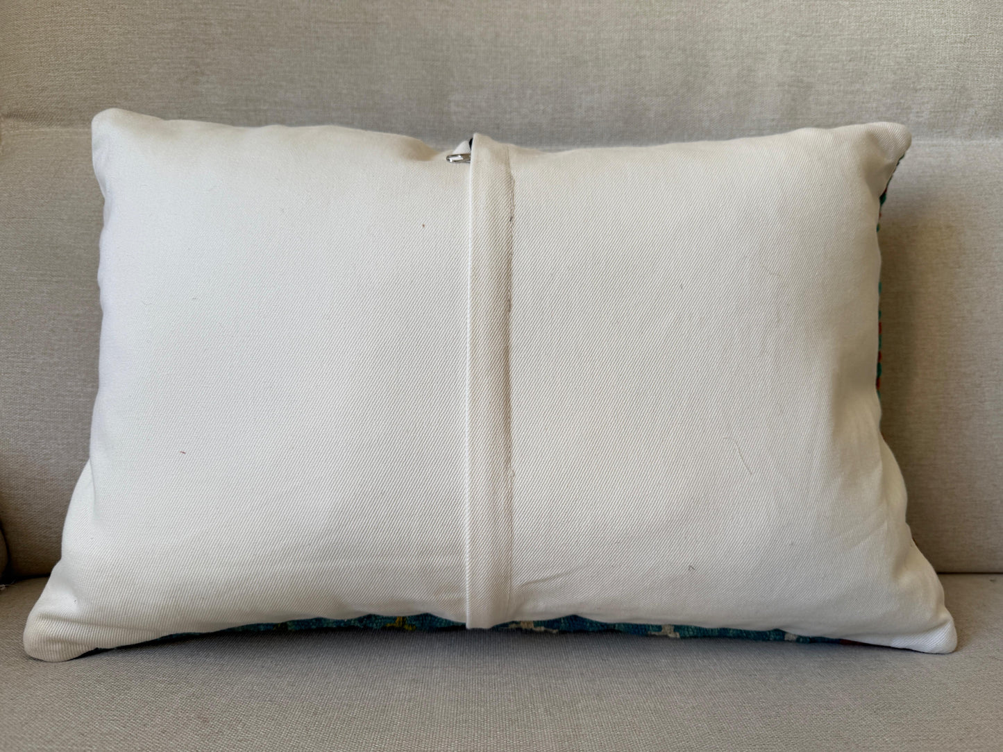Hand woven Kilim cushion cover (60x40cm)
