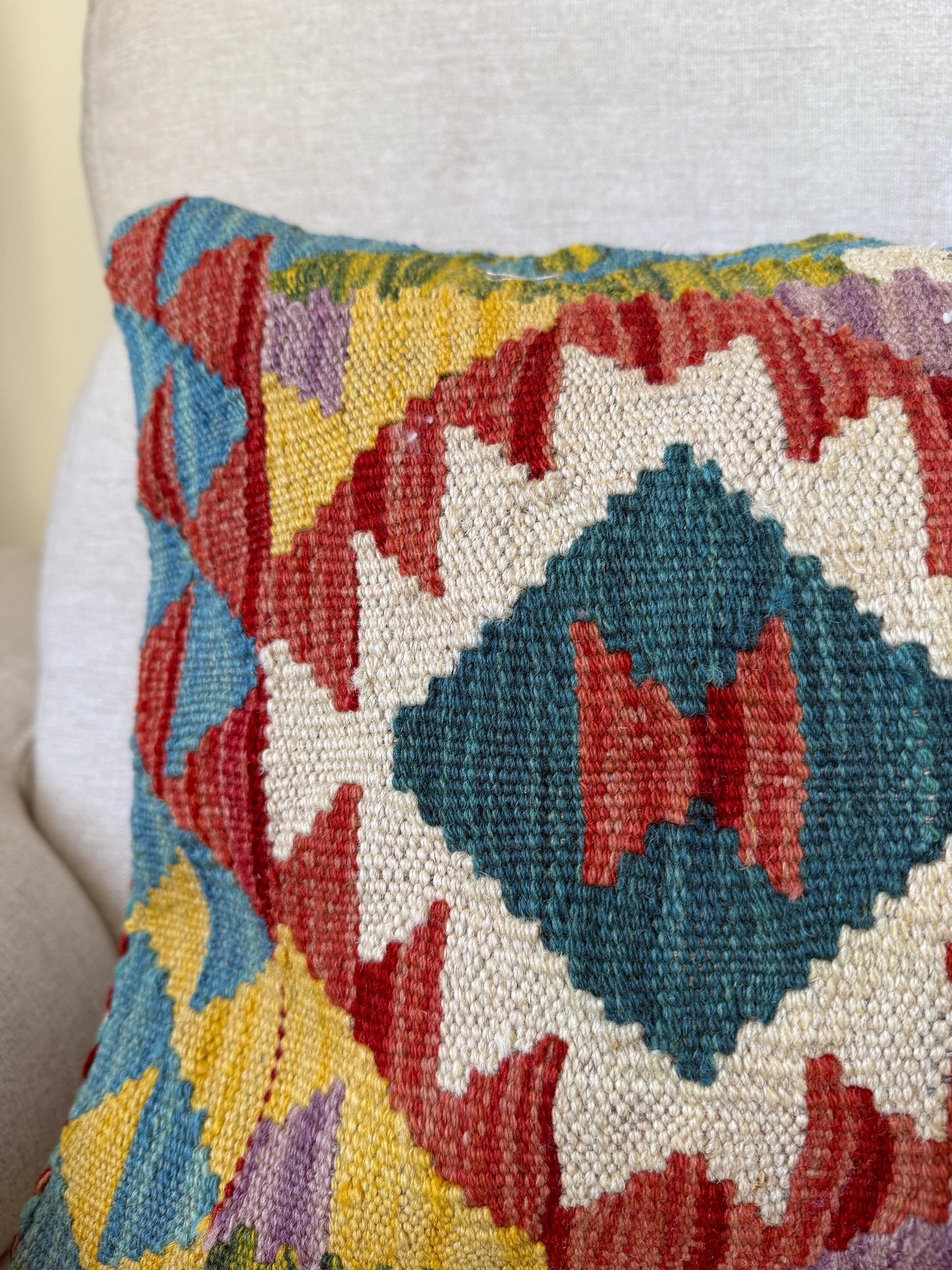 Hand woven Kilim cushion cover (60x40cm)
