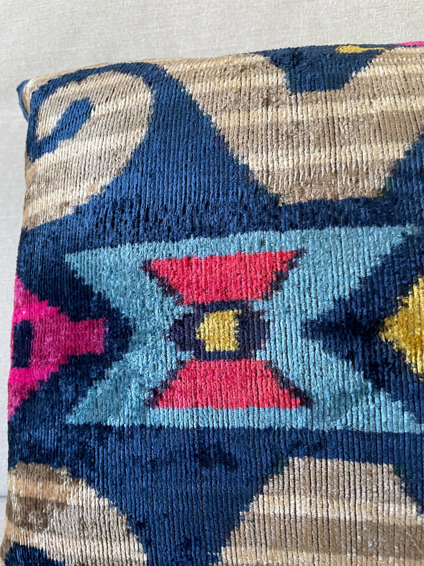 Ikat velvet cushion Hand made (40x60cm)