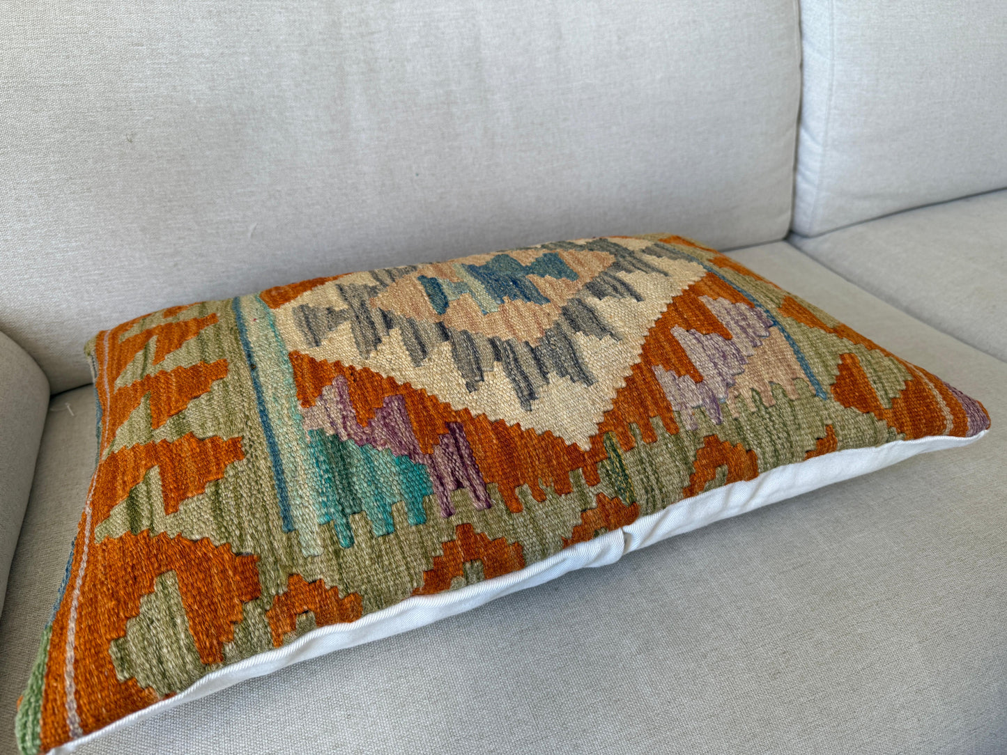 Hand woven Kilim cushion cover (60x40cm)