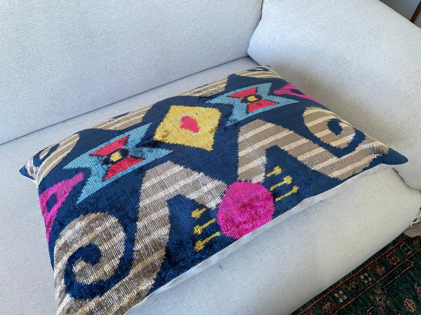 Ikat velvet cushion Hand made (40x60cm)