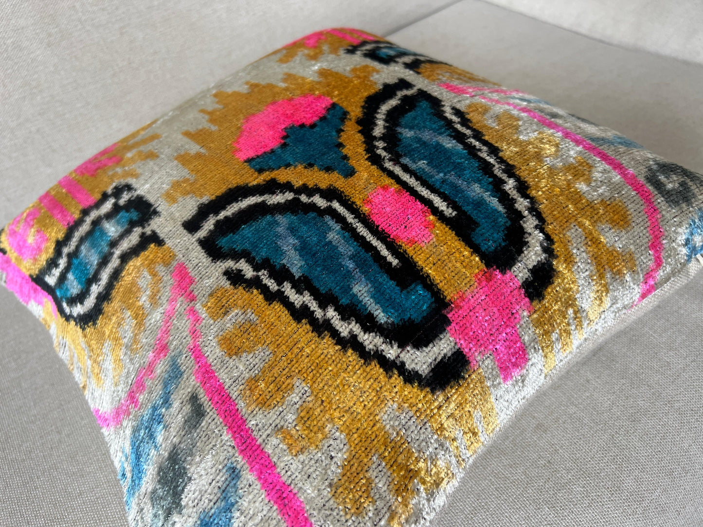 Ikat Velvet silk cushion 40x40cm.