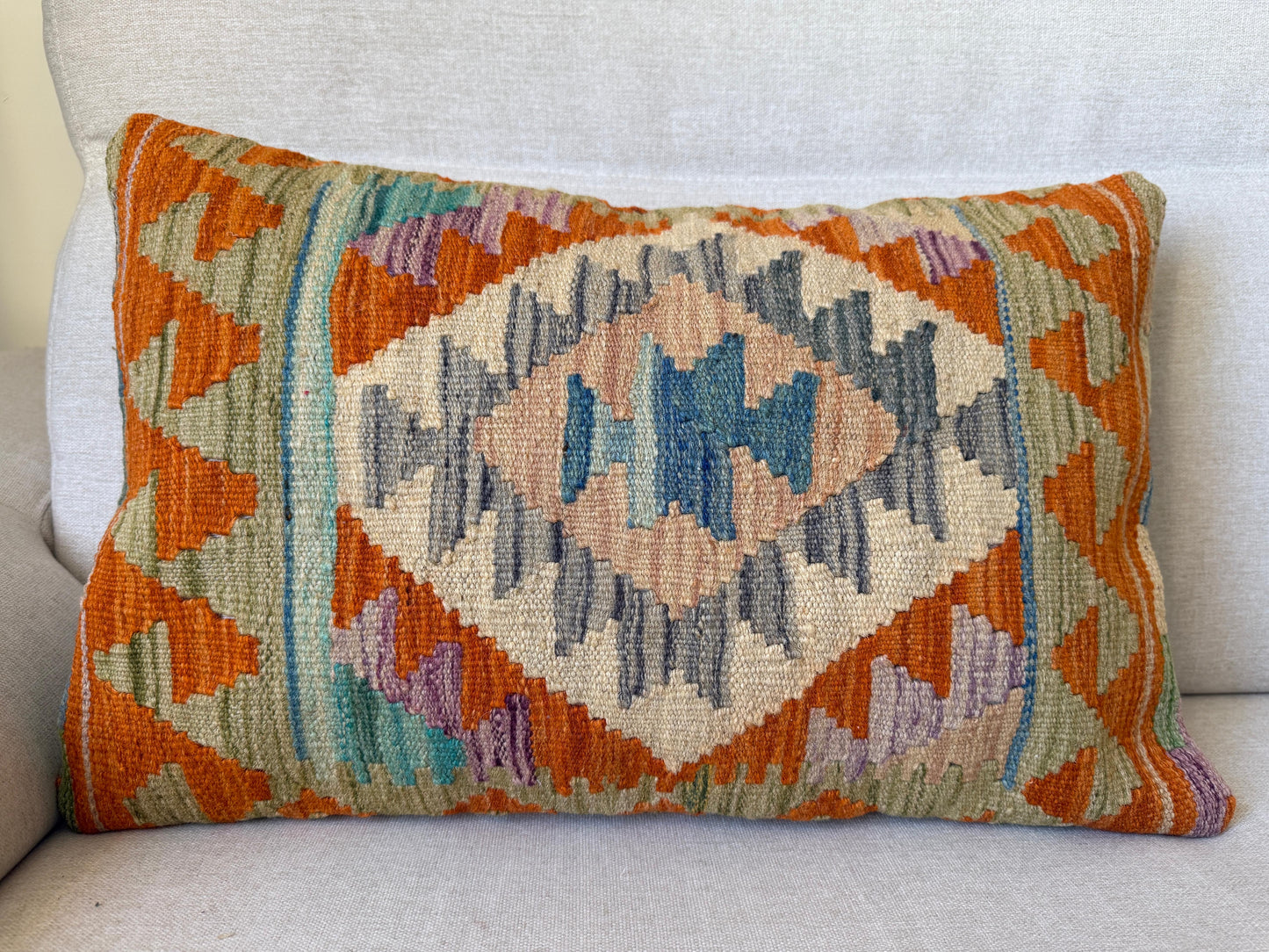 Hand woven Kilim cushion cover (60x40cm)