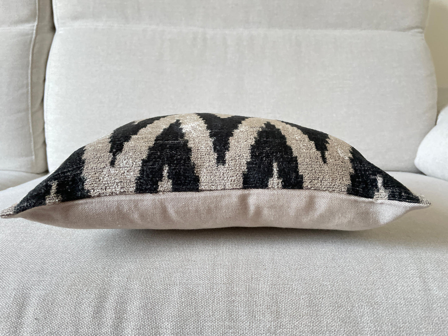 Ikat Velvet silk cushion 40x40cm.