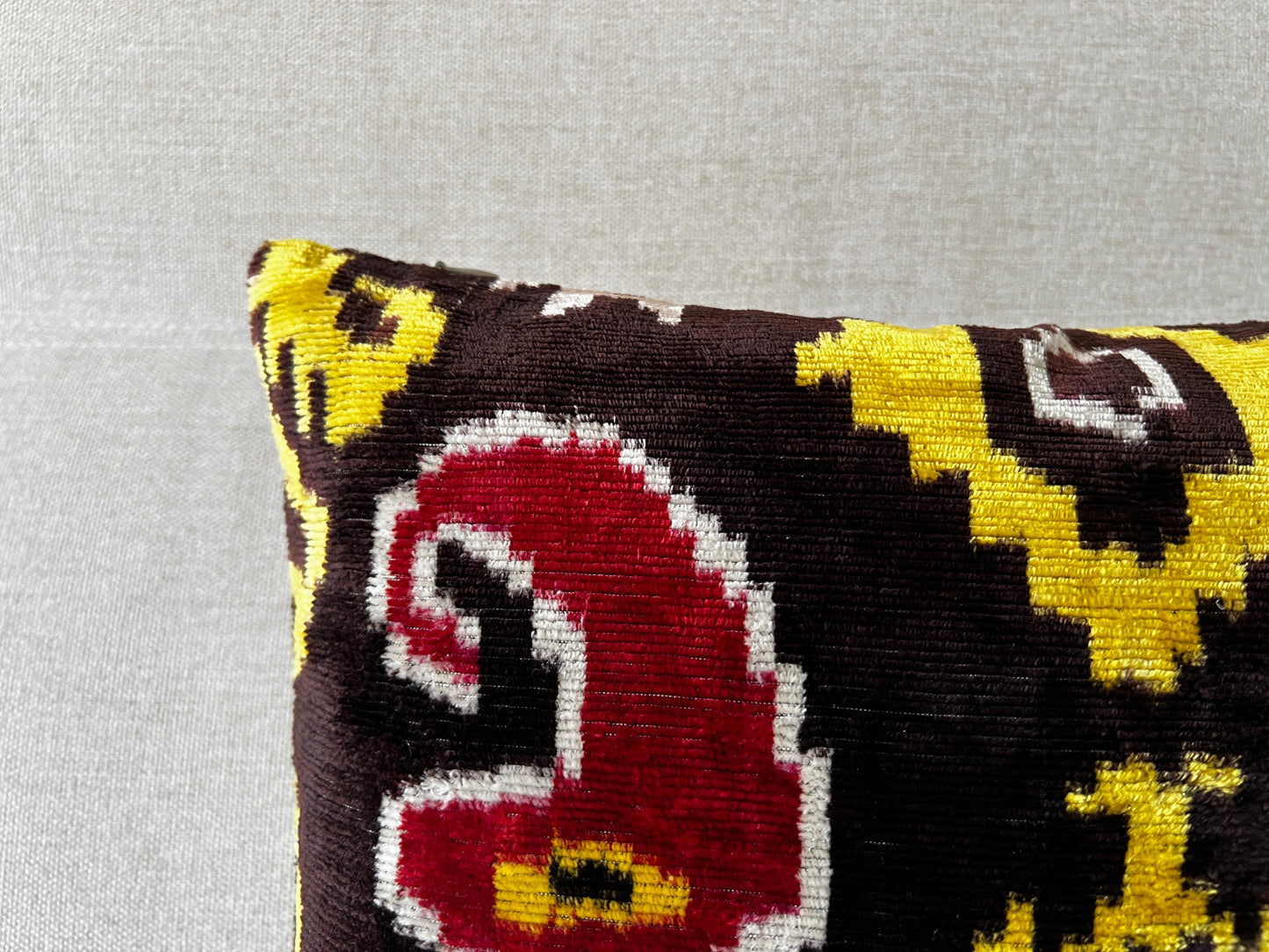 Ikat Velvet silk cushion 40x40cm.