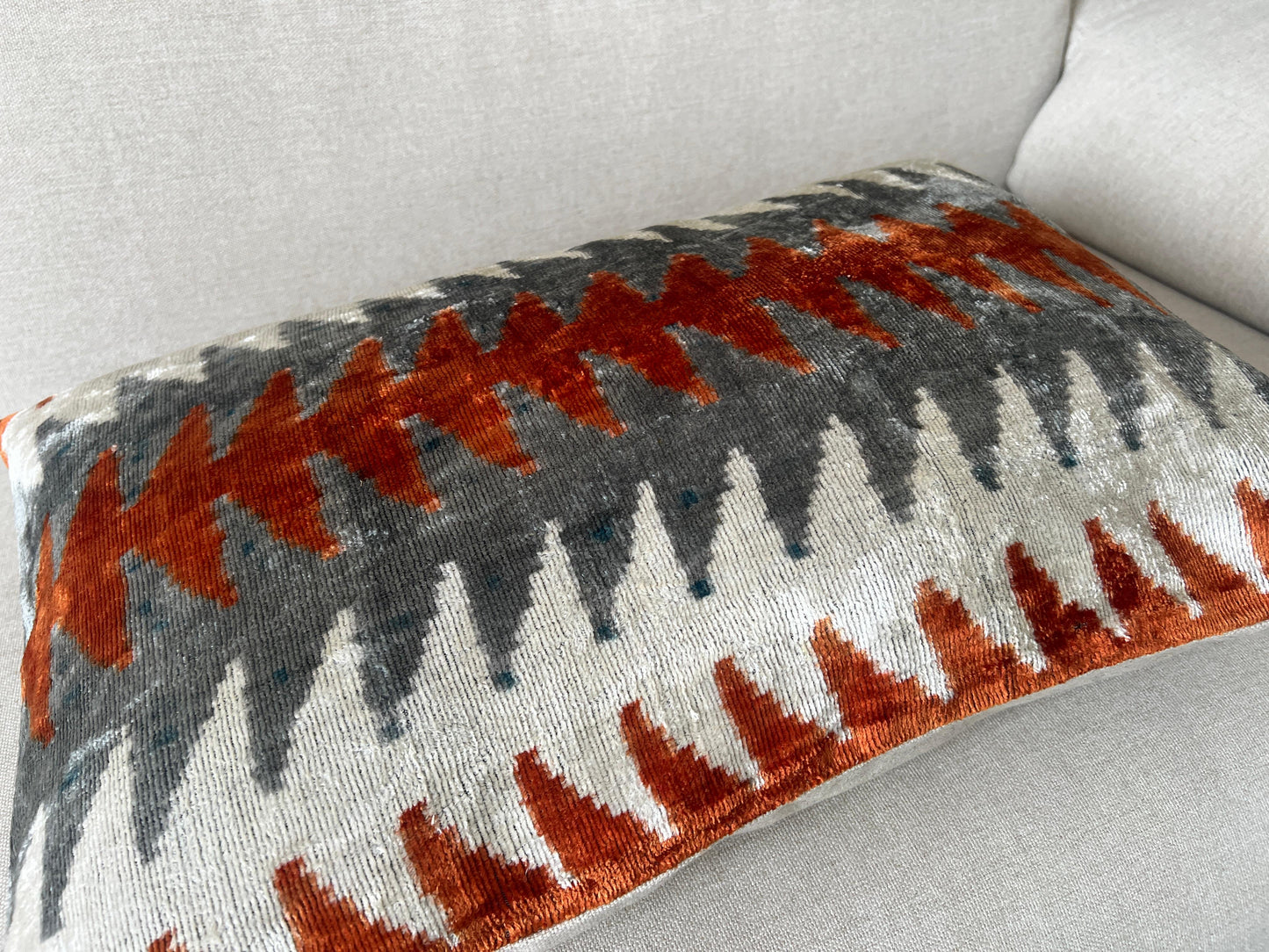 Ikat velvet cushion Hand made (40x60cm)