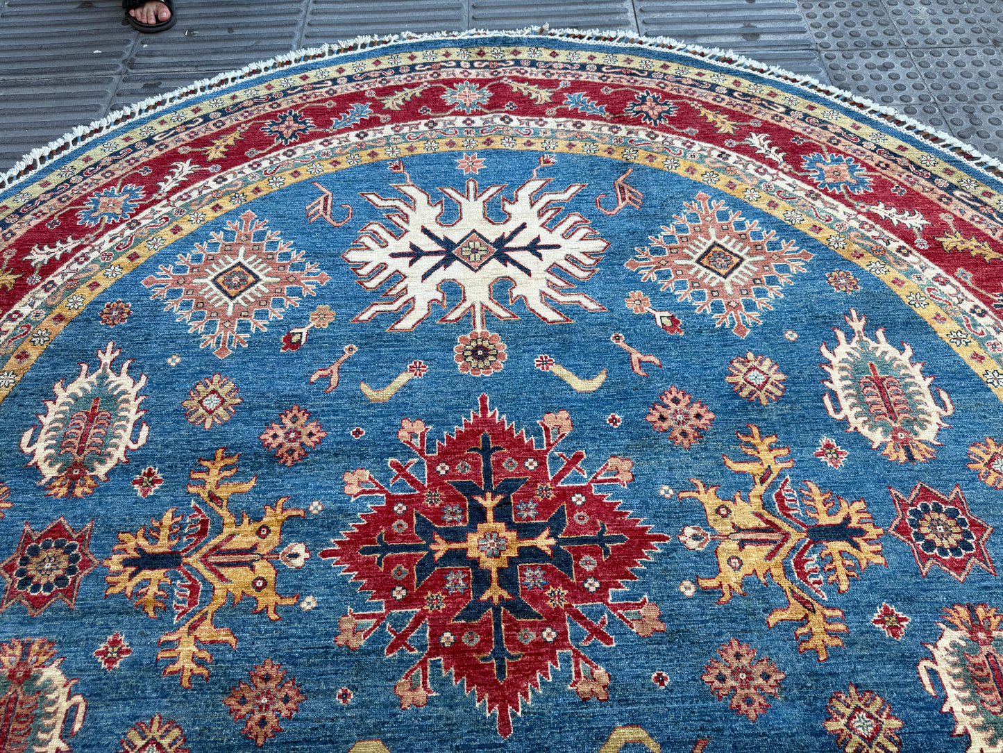 Oriental Round Rug.