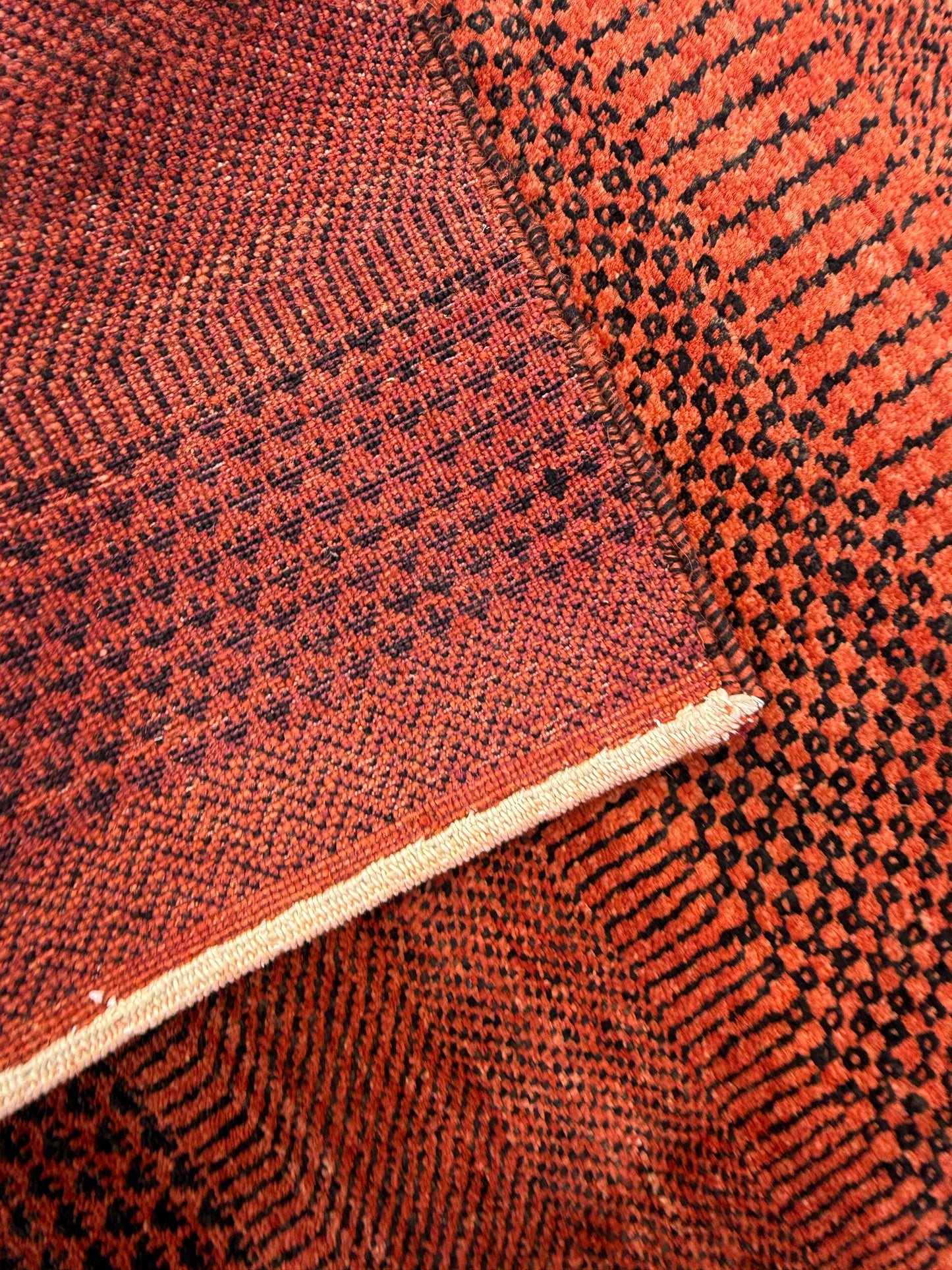 Contemporary design rug 230x167cm