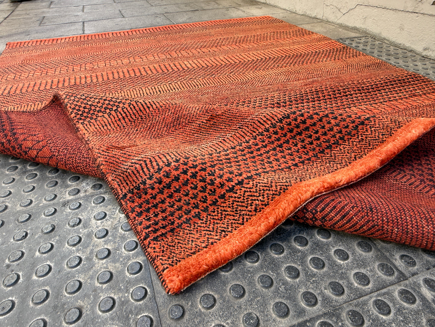 Contemporary design rug 230x167cm