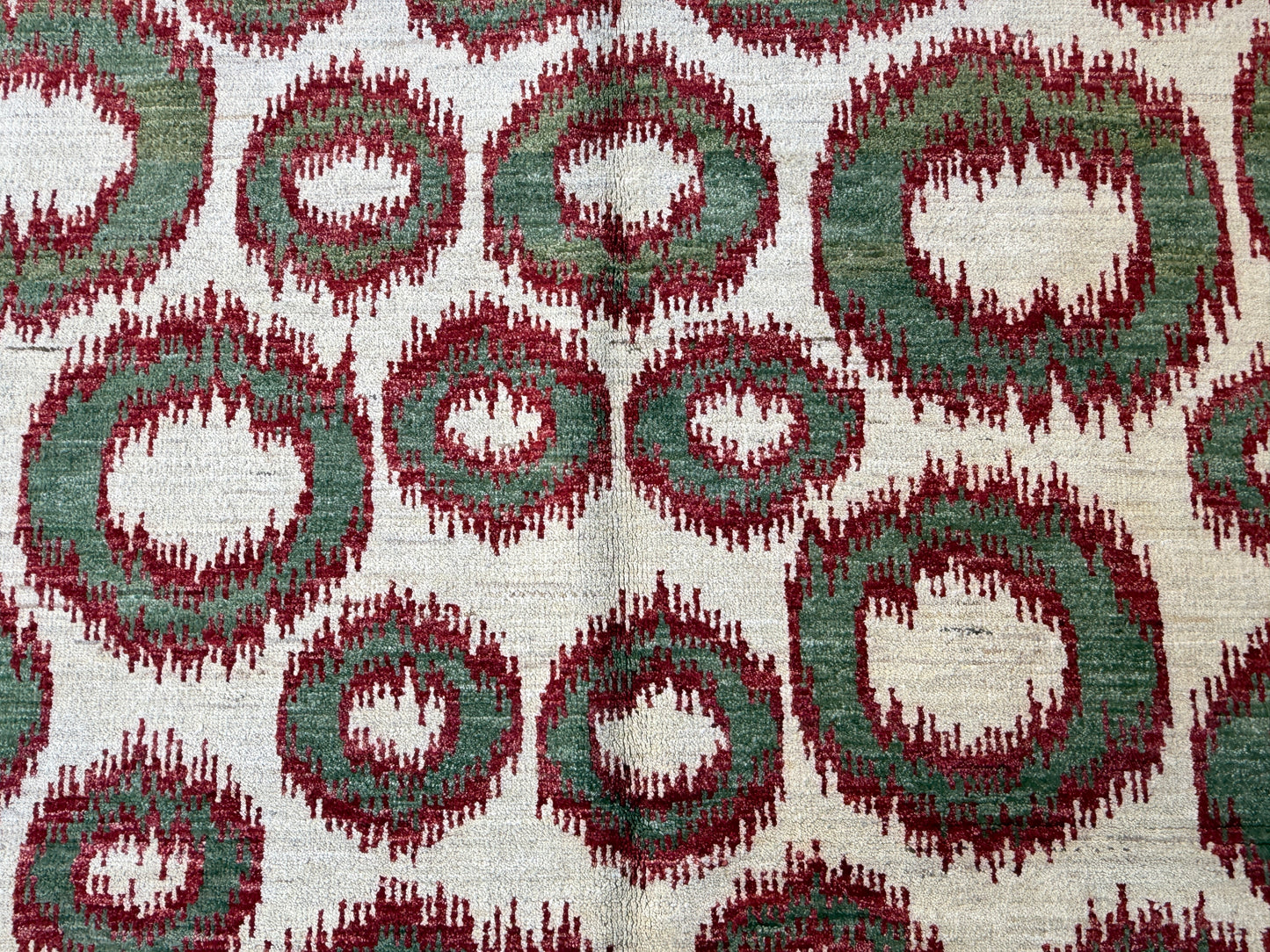 Contemporary design rug 250x167cm