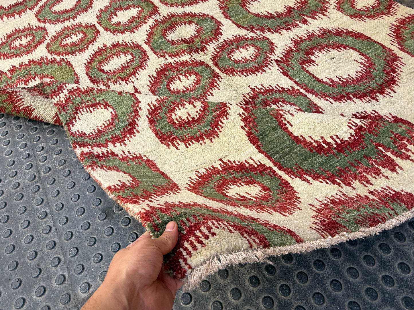 Contemporary design rug 250x167cm