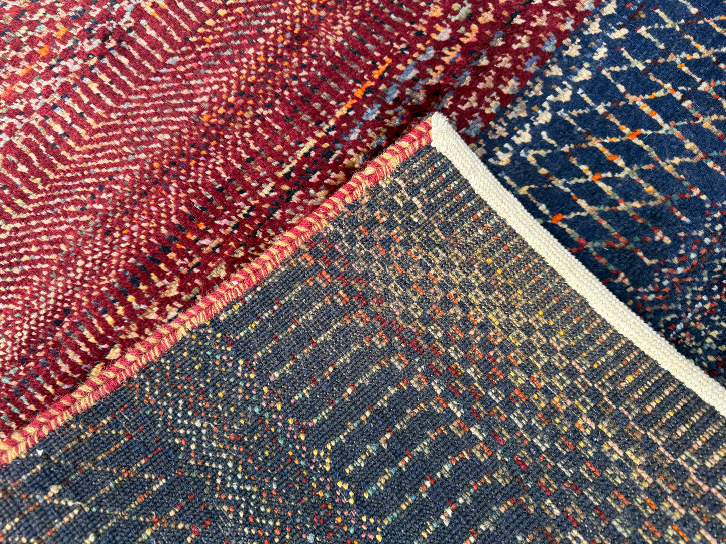 Contemporary design rug 240x170cm