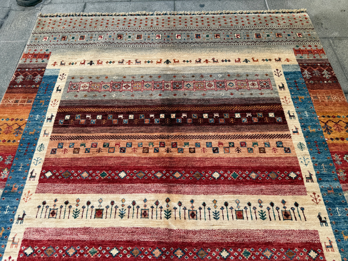 Oriental rug 242x173cm