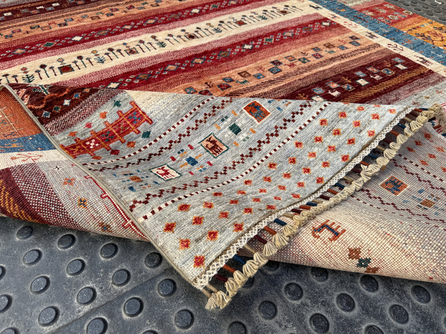 Oriental rug 242x173cm