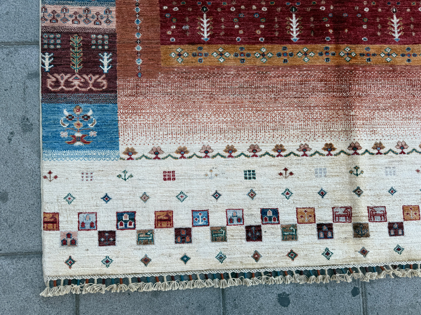 Oriental rug 240x178cm