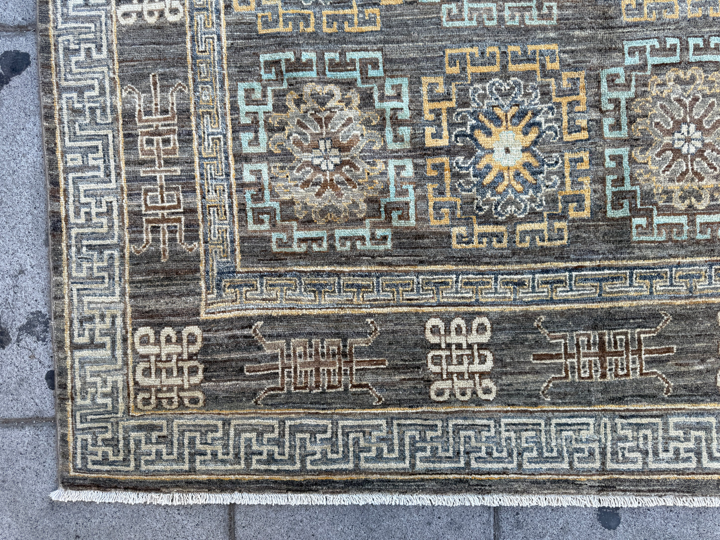 Oriental rug 261x174cm