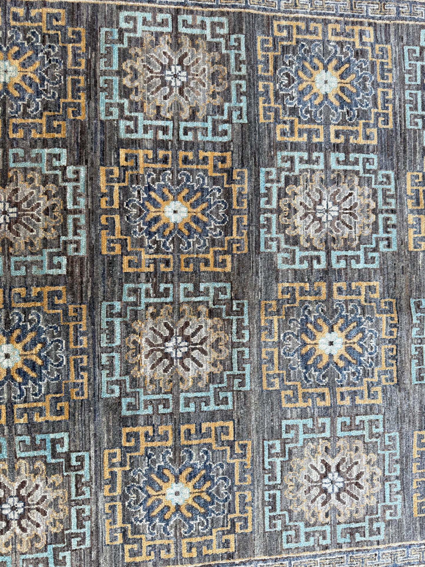 Oriental rug 261x174cm