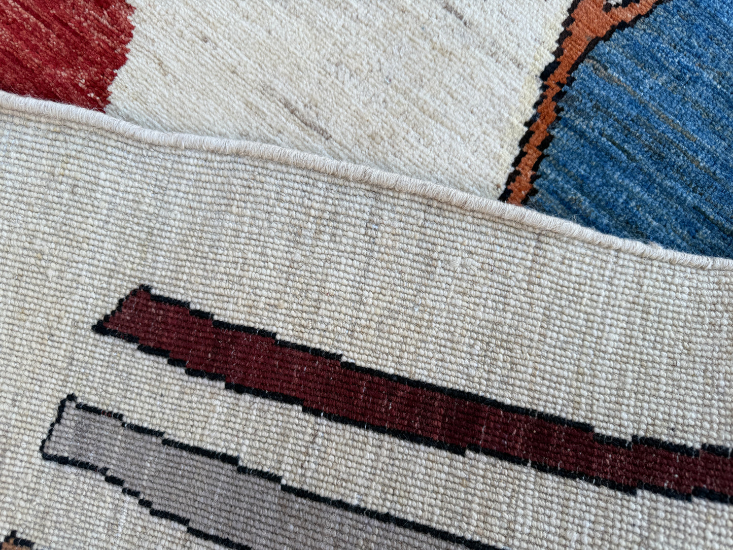 Contemporary Modern design rug 302x202cm