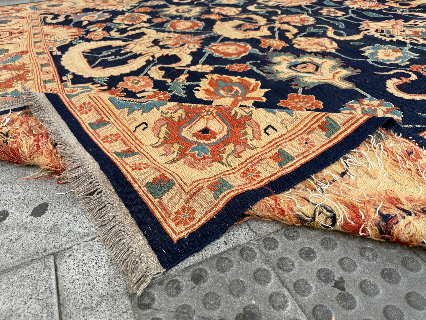 Sumak kilim 360x375cm