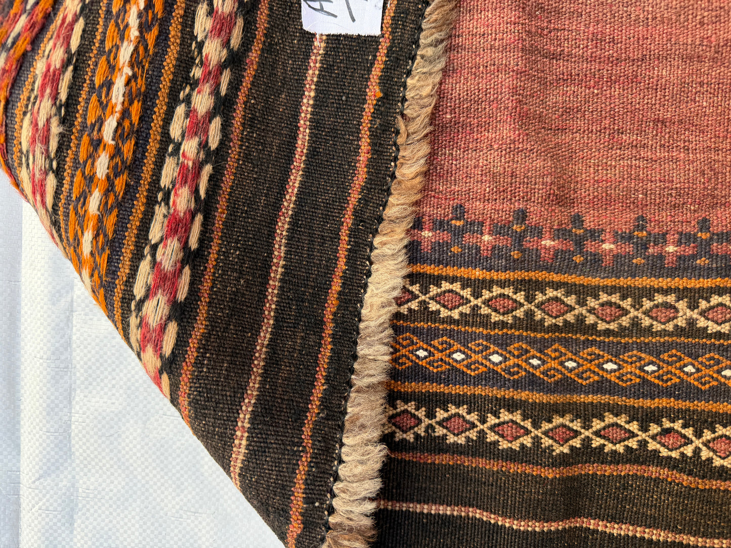 Vintage kilim 133x123cm