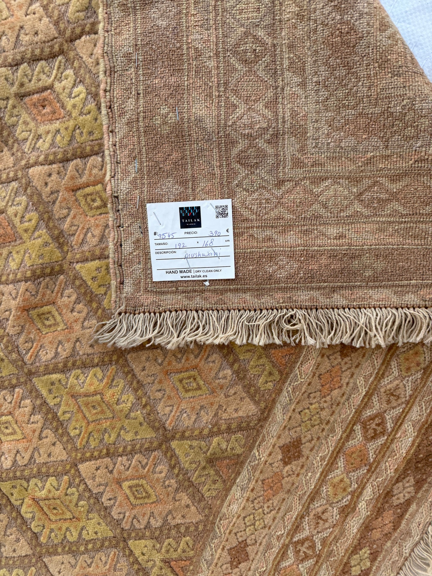 Mushwani Kilim 192 x 168cm