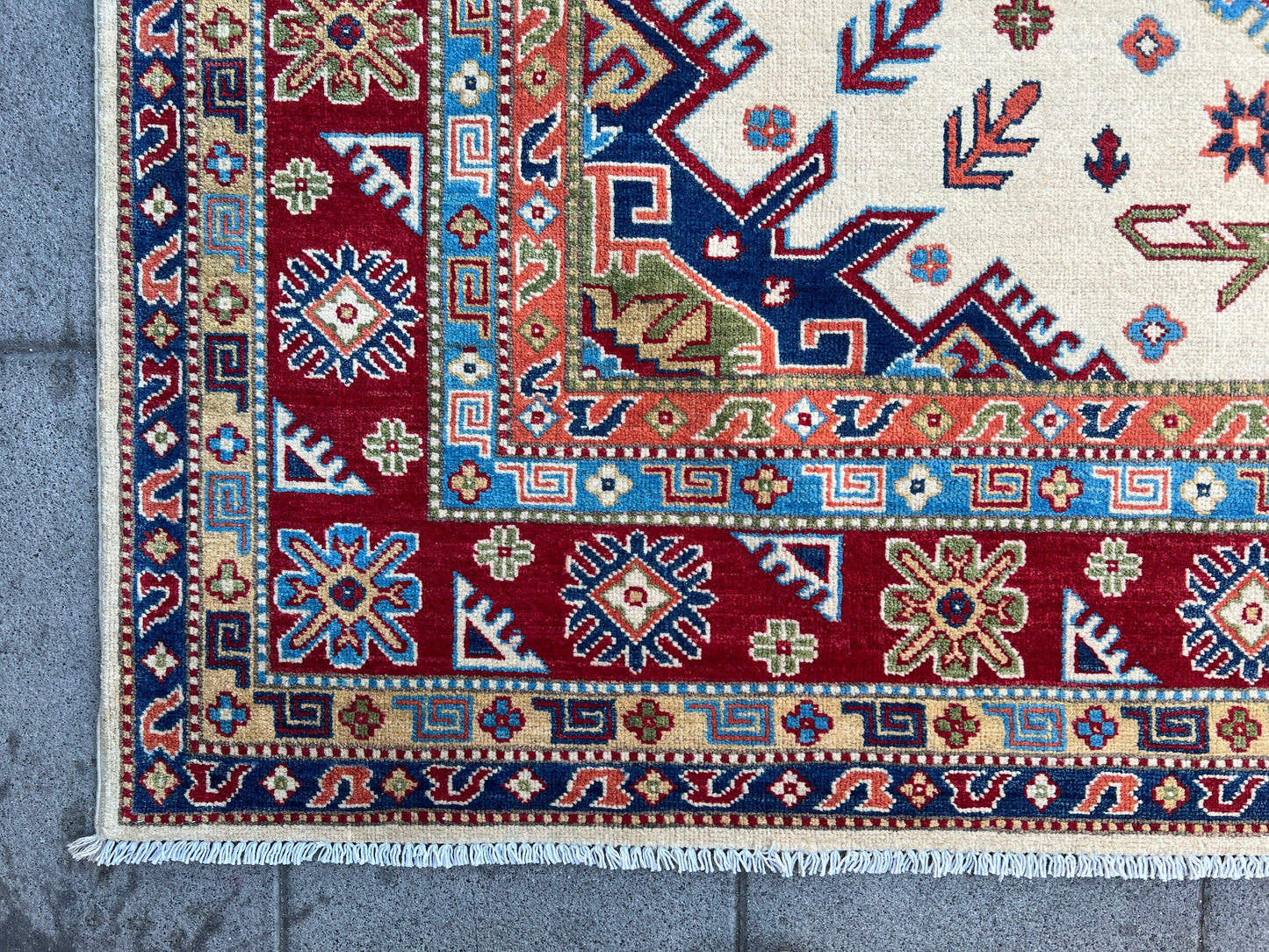 Oriental Stunning Rug.