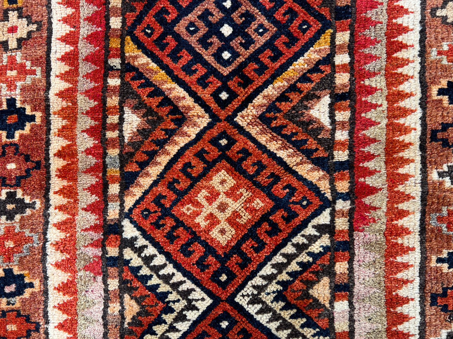Karabagh Vintage rug Runner (315x103cm)