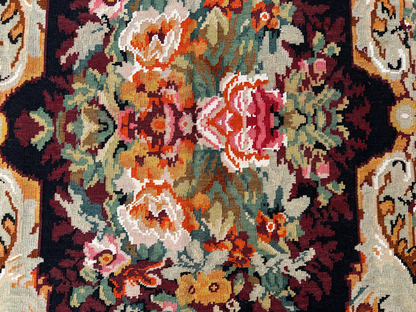 Moldovian Floral Vintage Kilim (313x190cm)