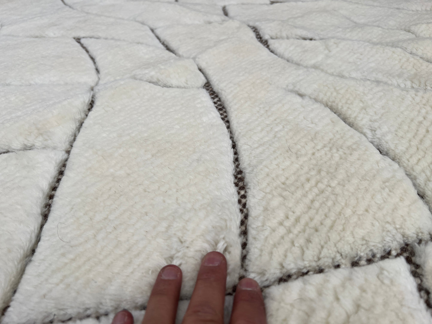 Contemporary Moroccan berber rug