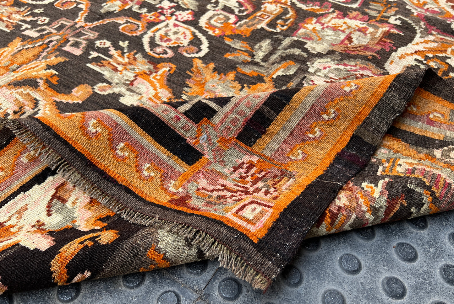 Moldovian Floral Vintage kilim (350 x 205cm)