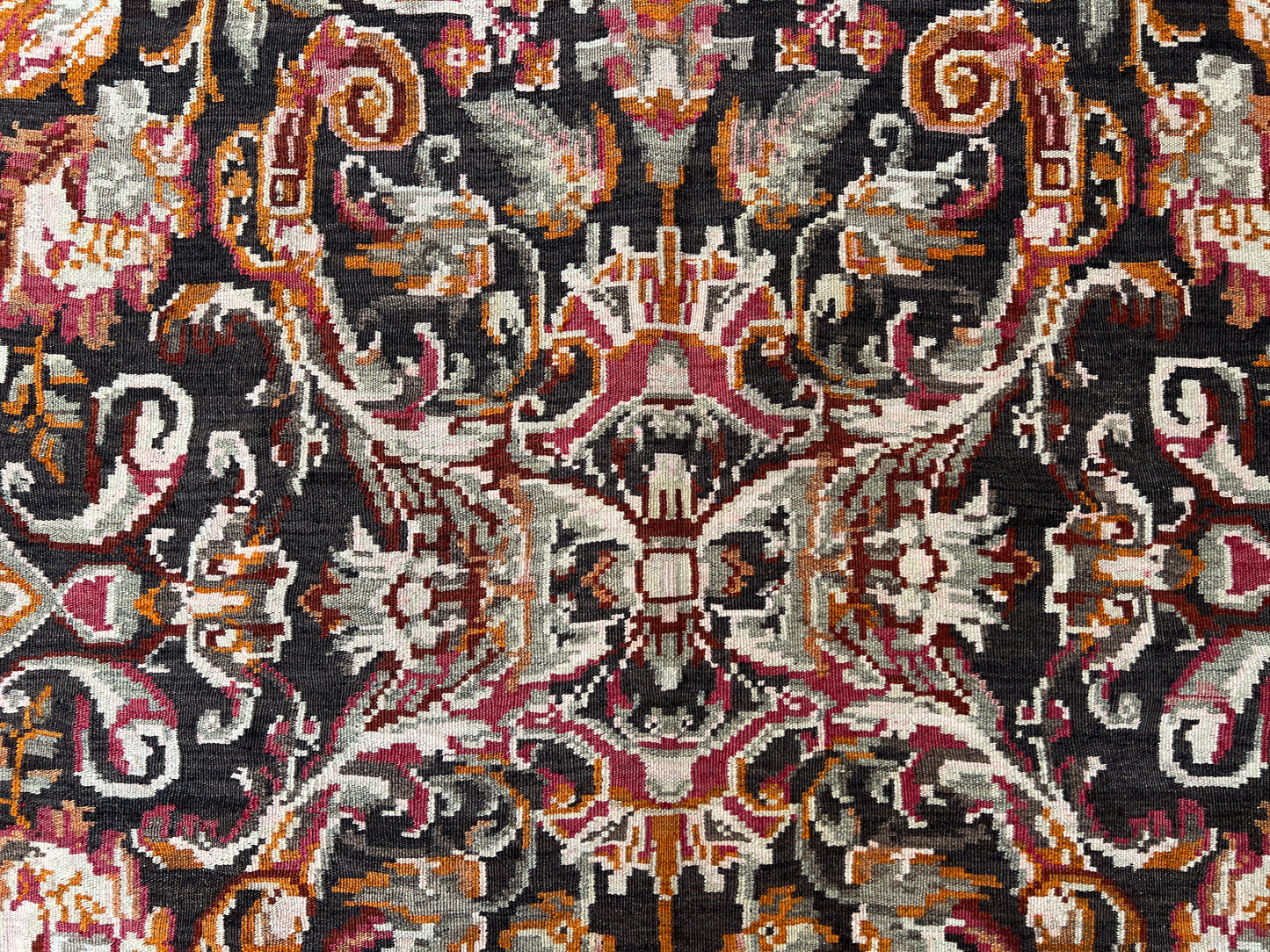 Moldovian Floral Vintage kilim (350 x 205cm)