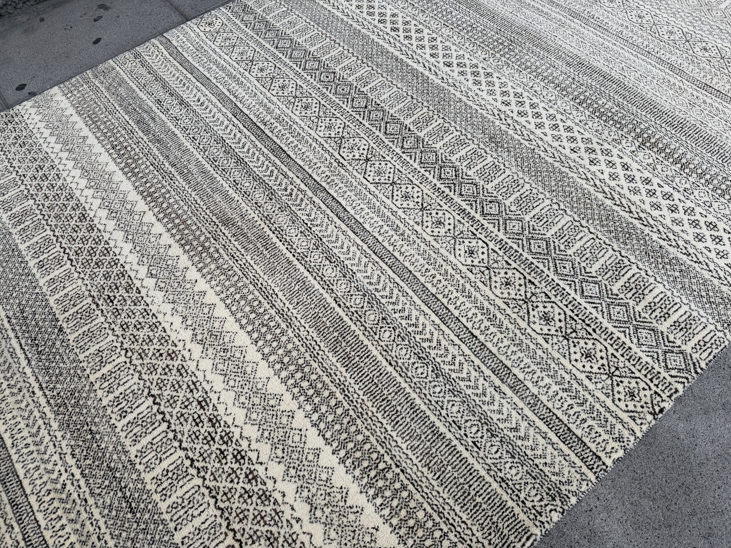 Berber rug 250x170cm