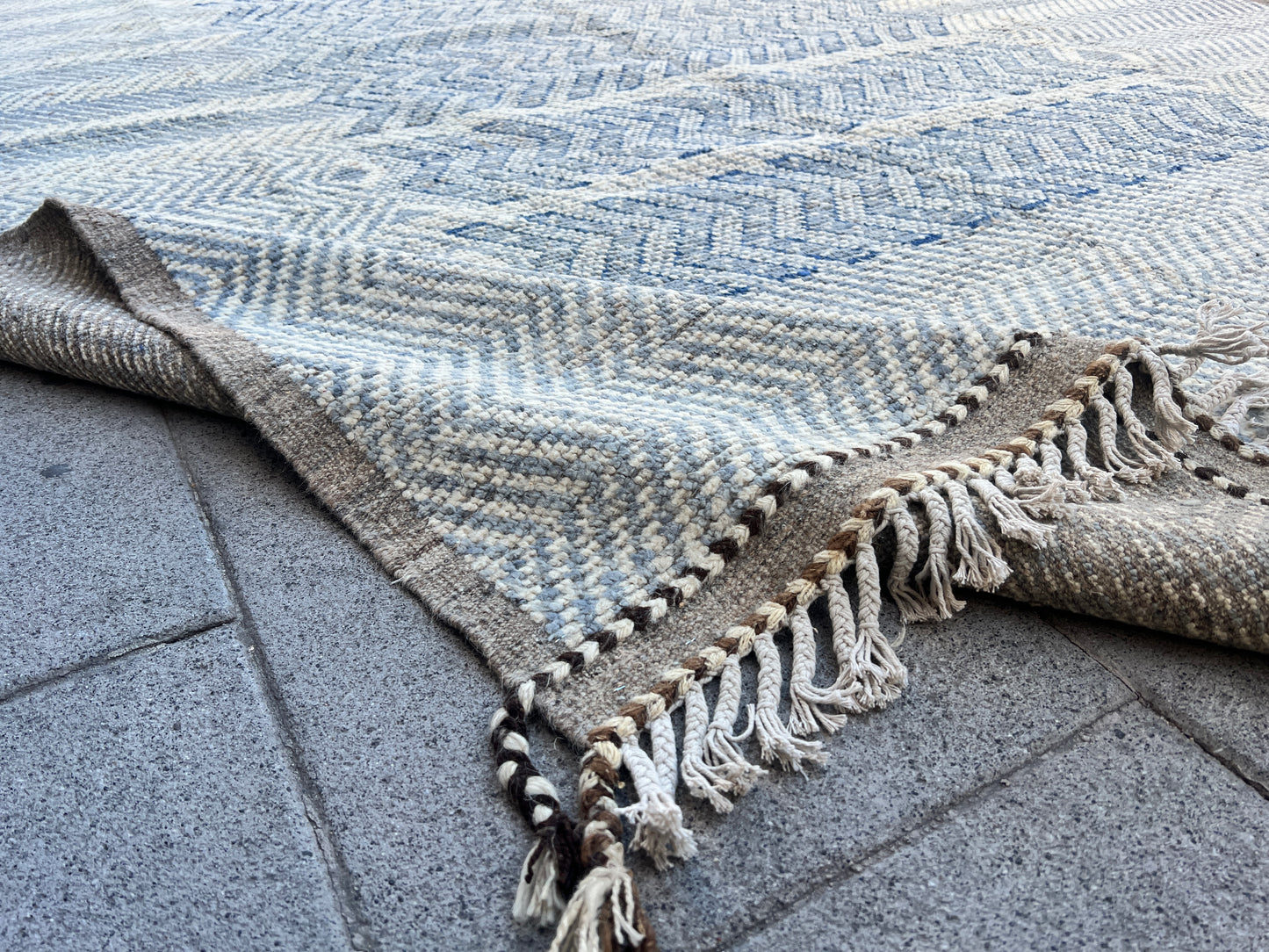 Contemporary modern Rug.