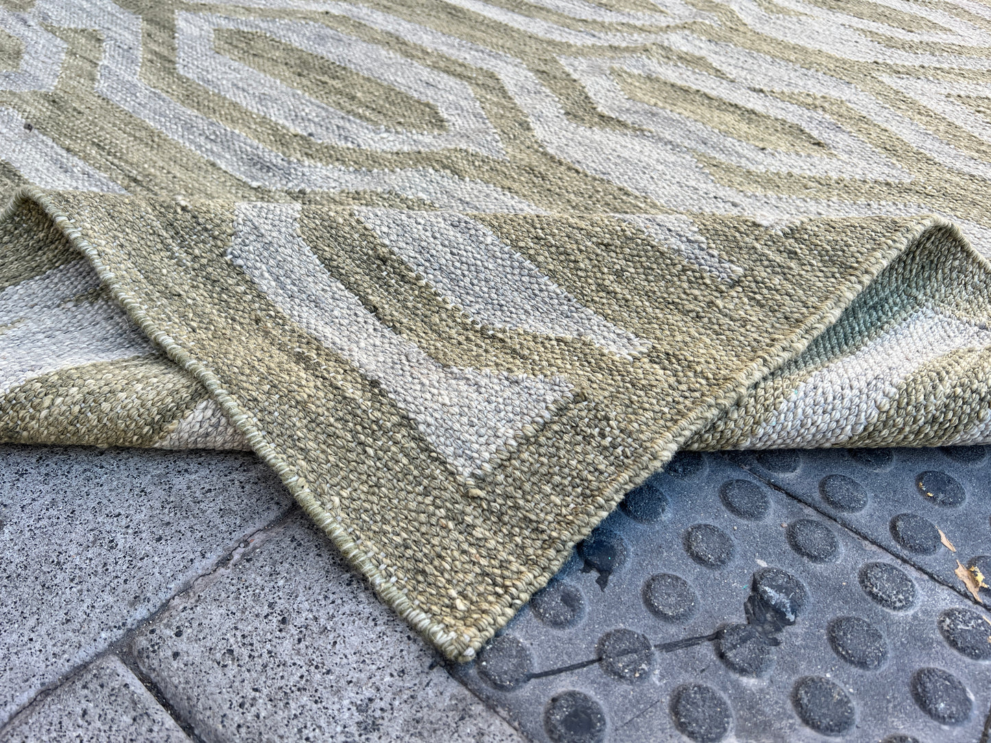 Contemporary design kilim.