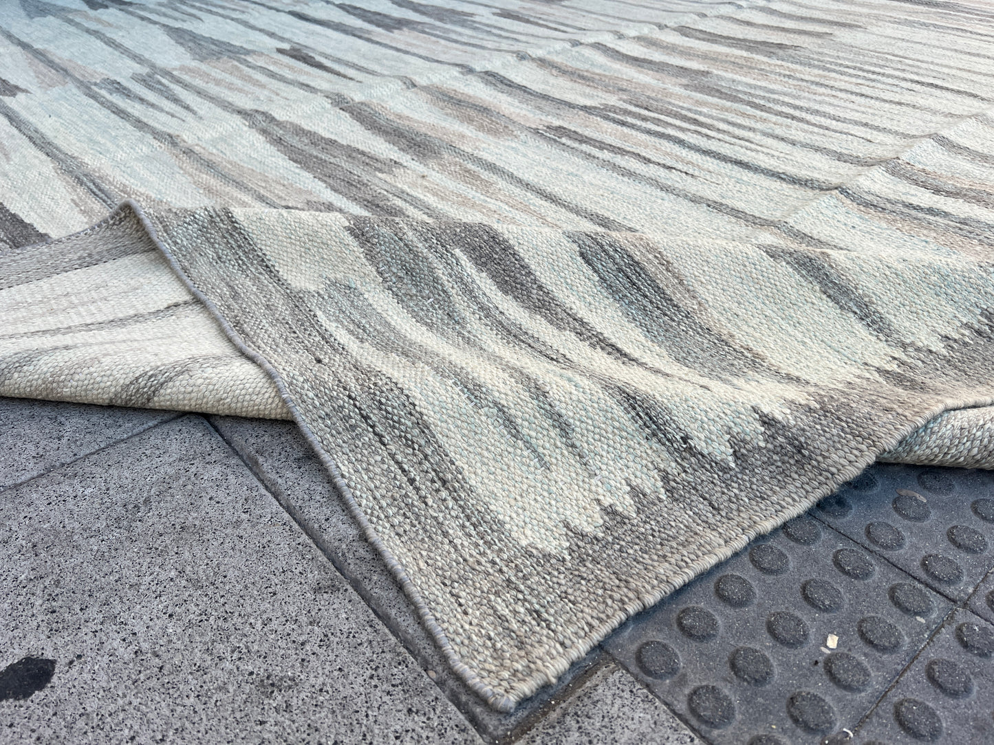 Sumak kilim.