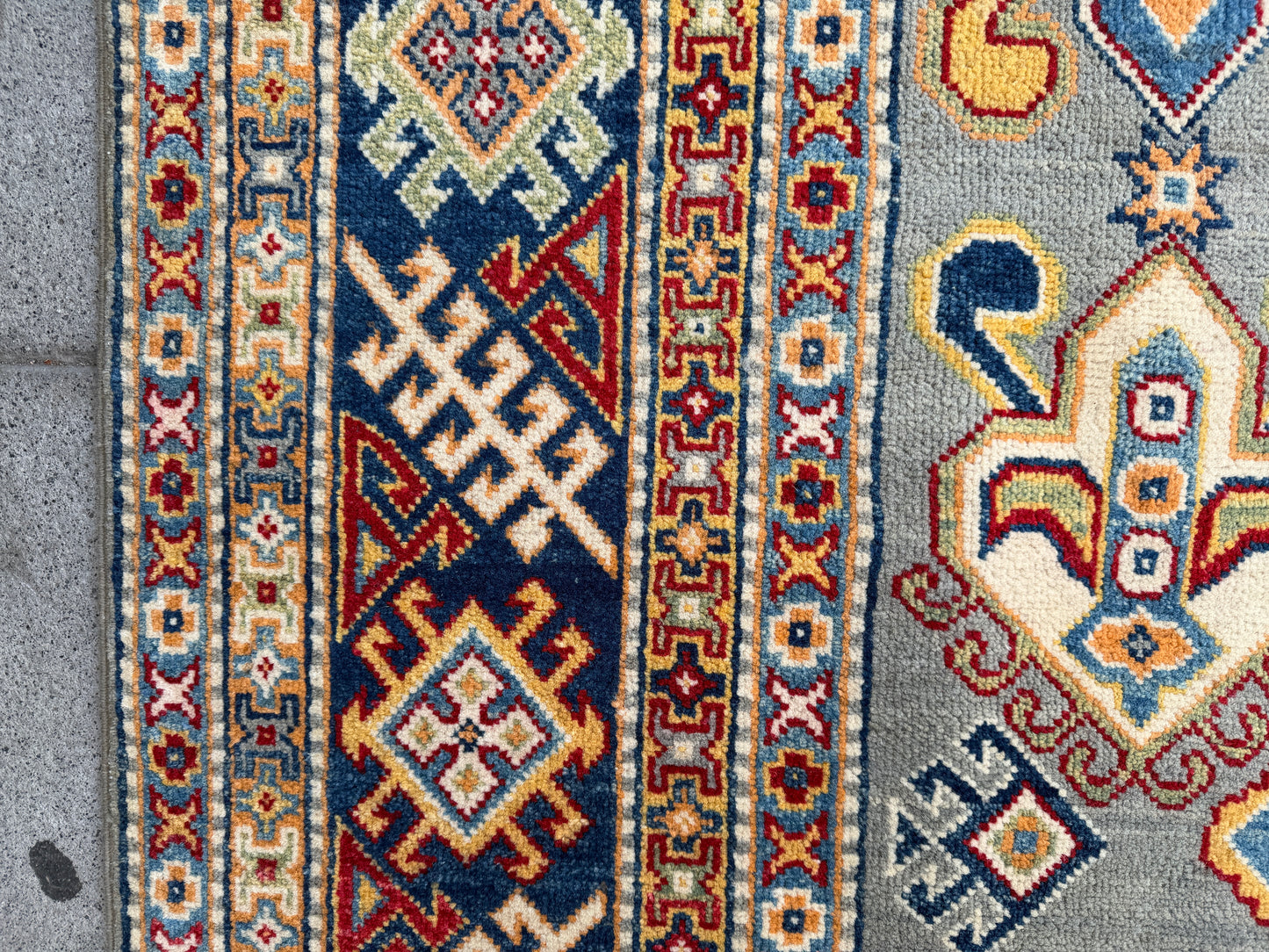 Oriental rug 303x200cm