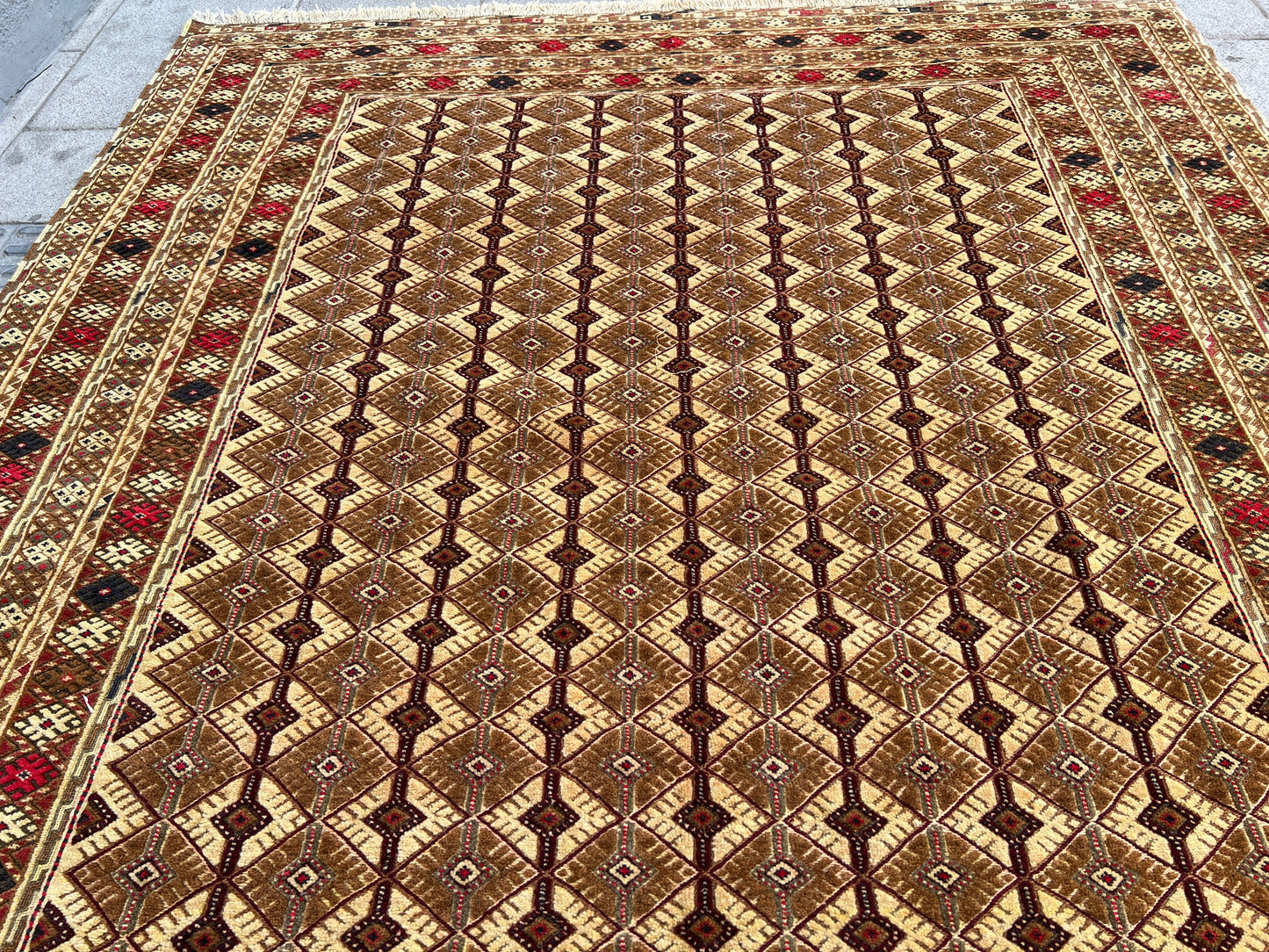 Mushwani Kilim.