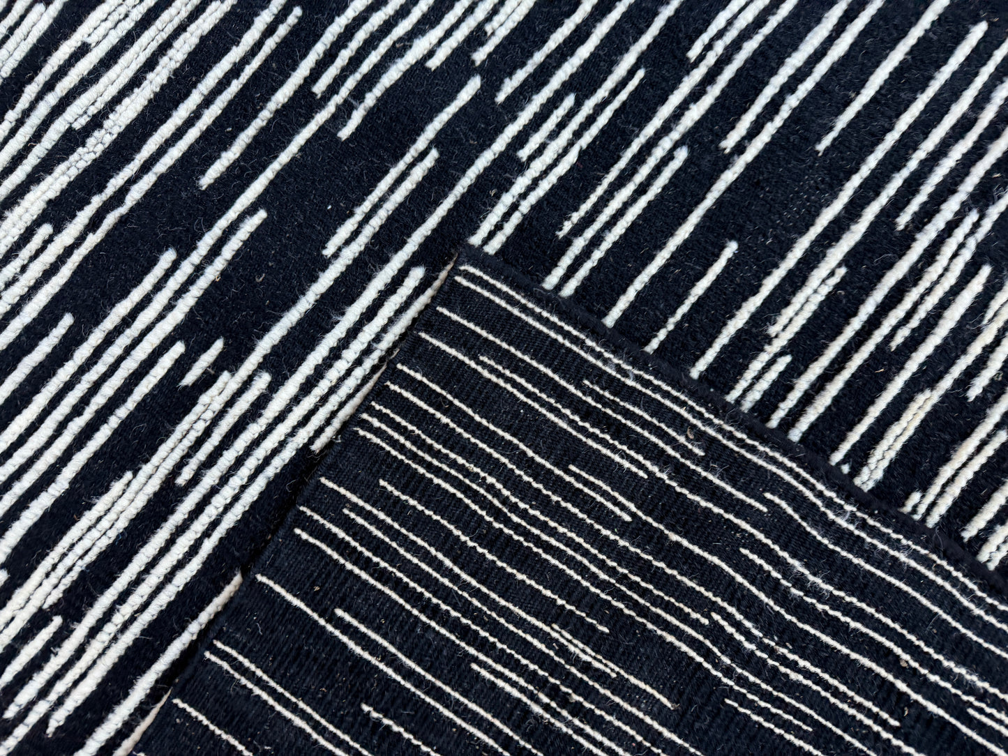 Contemporary Design Kilim 310x200cm