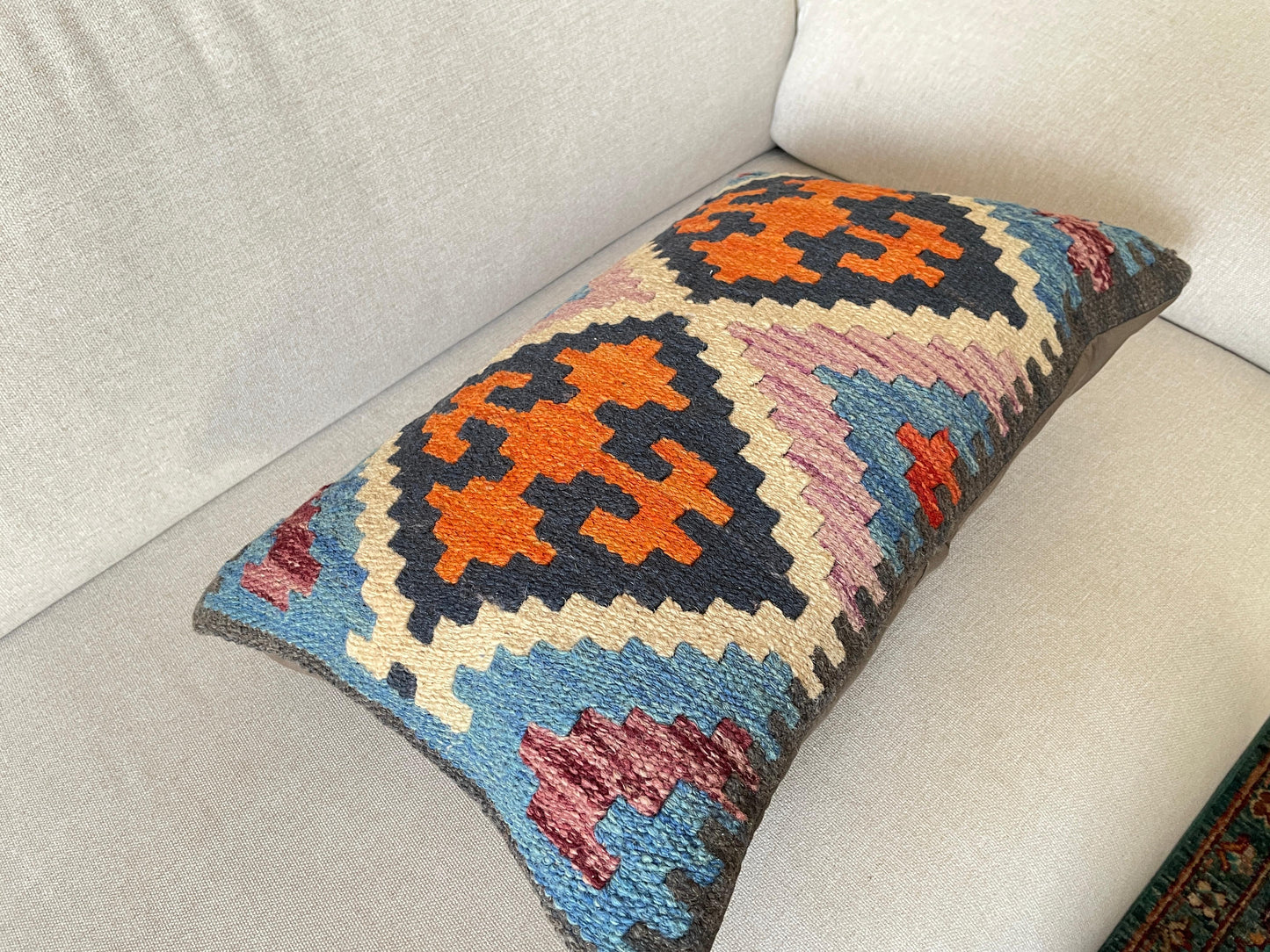 Hand woven Kilim cushion cover (60x40cm)
