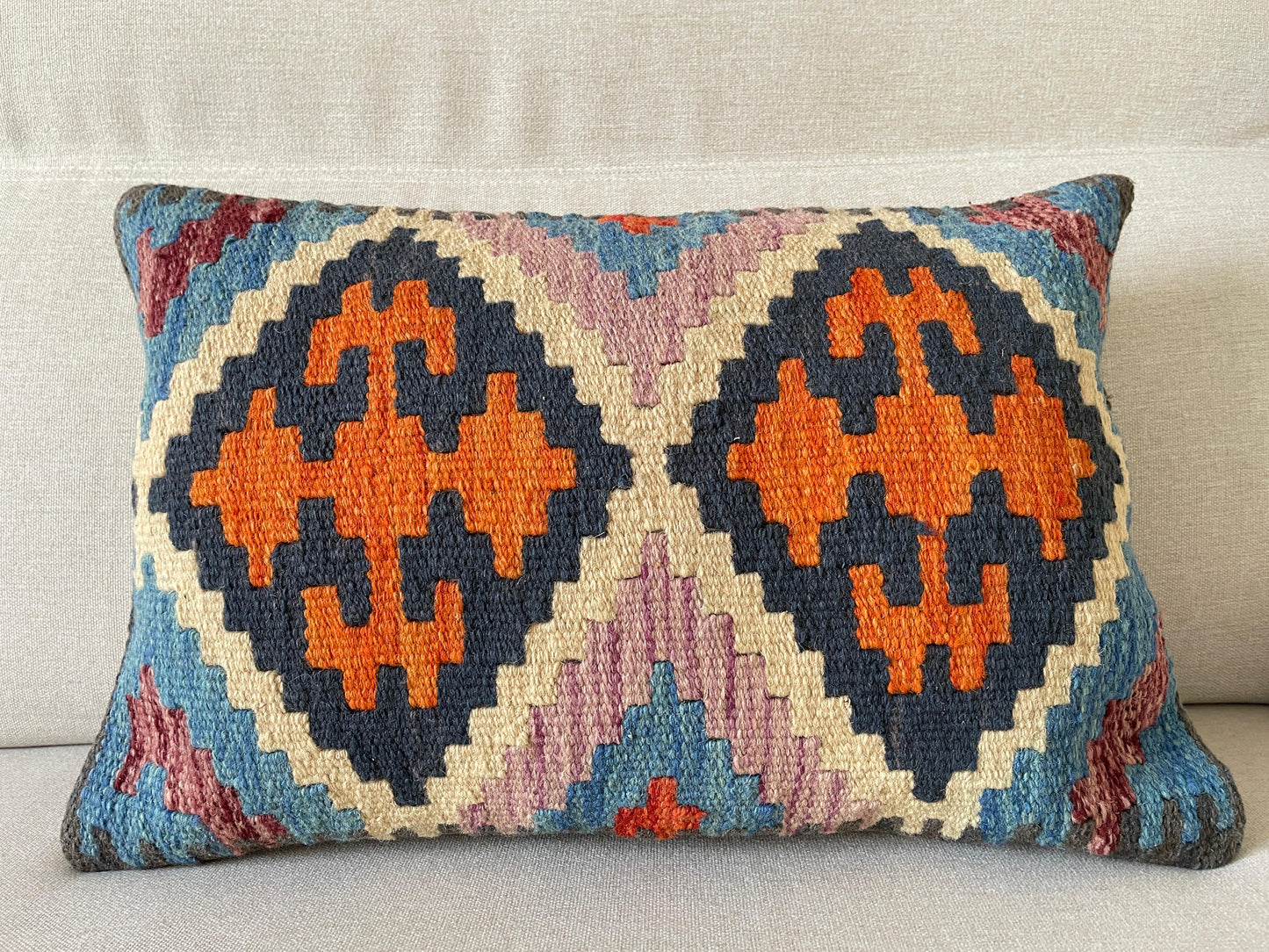 Hand woven Kilim cushion cover (60x40cm)