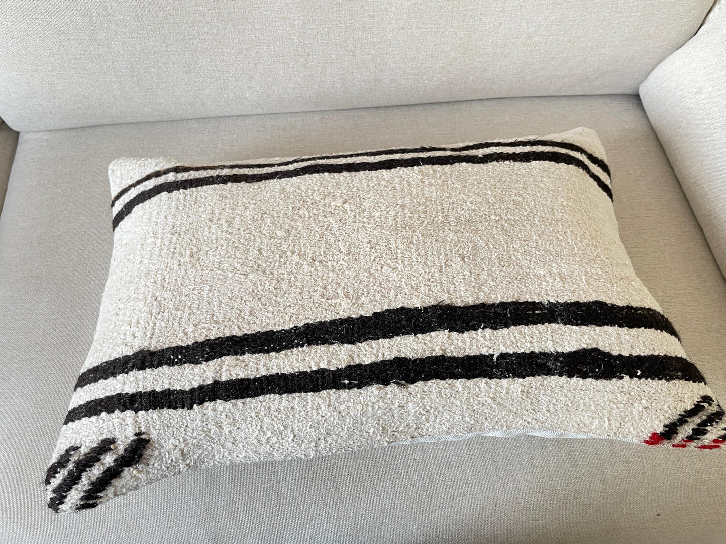 Hemp Hand woven Kilim cushion cover (60x40cm)