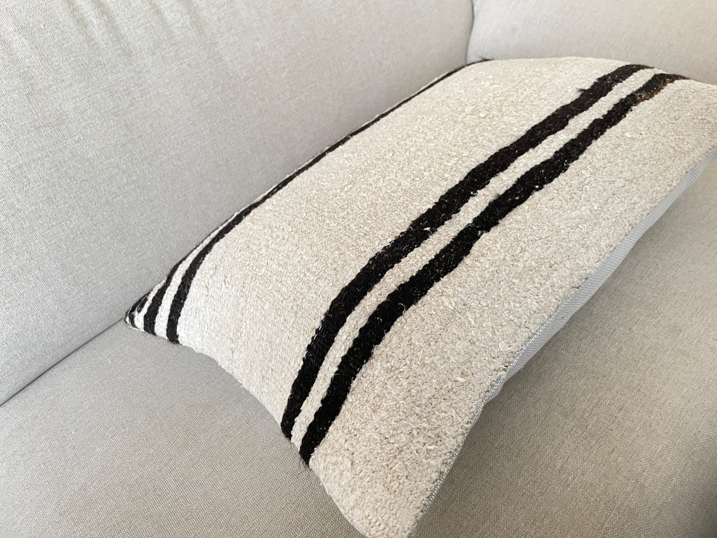 Hemp Hand woven Kilim cushion cover (60x40cm)