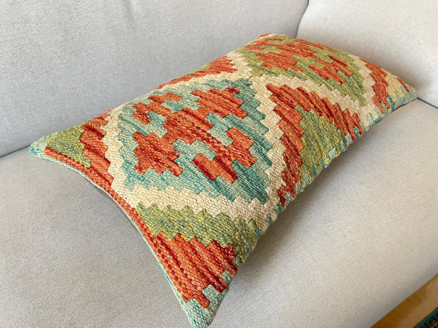 Hand woven Kilim cushion cover (60x40cm)