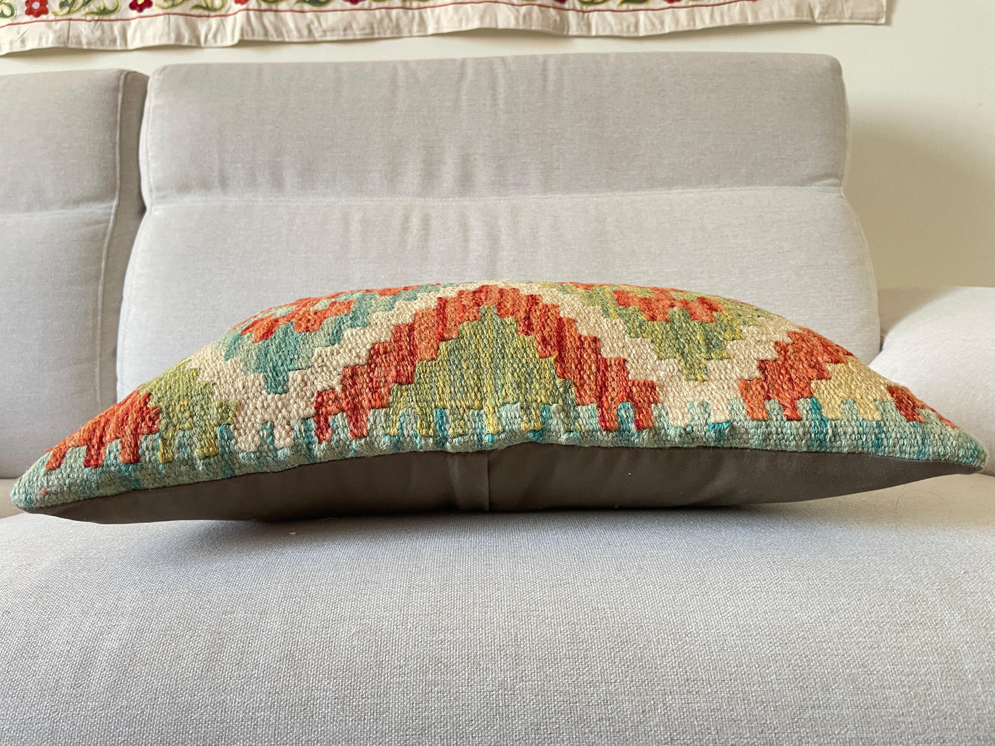 Hand woven Kilim cushion cover (60x40cm)