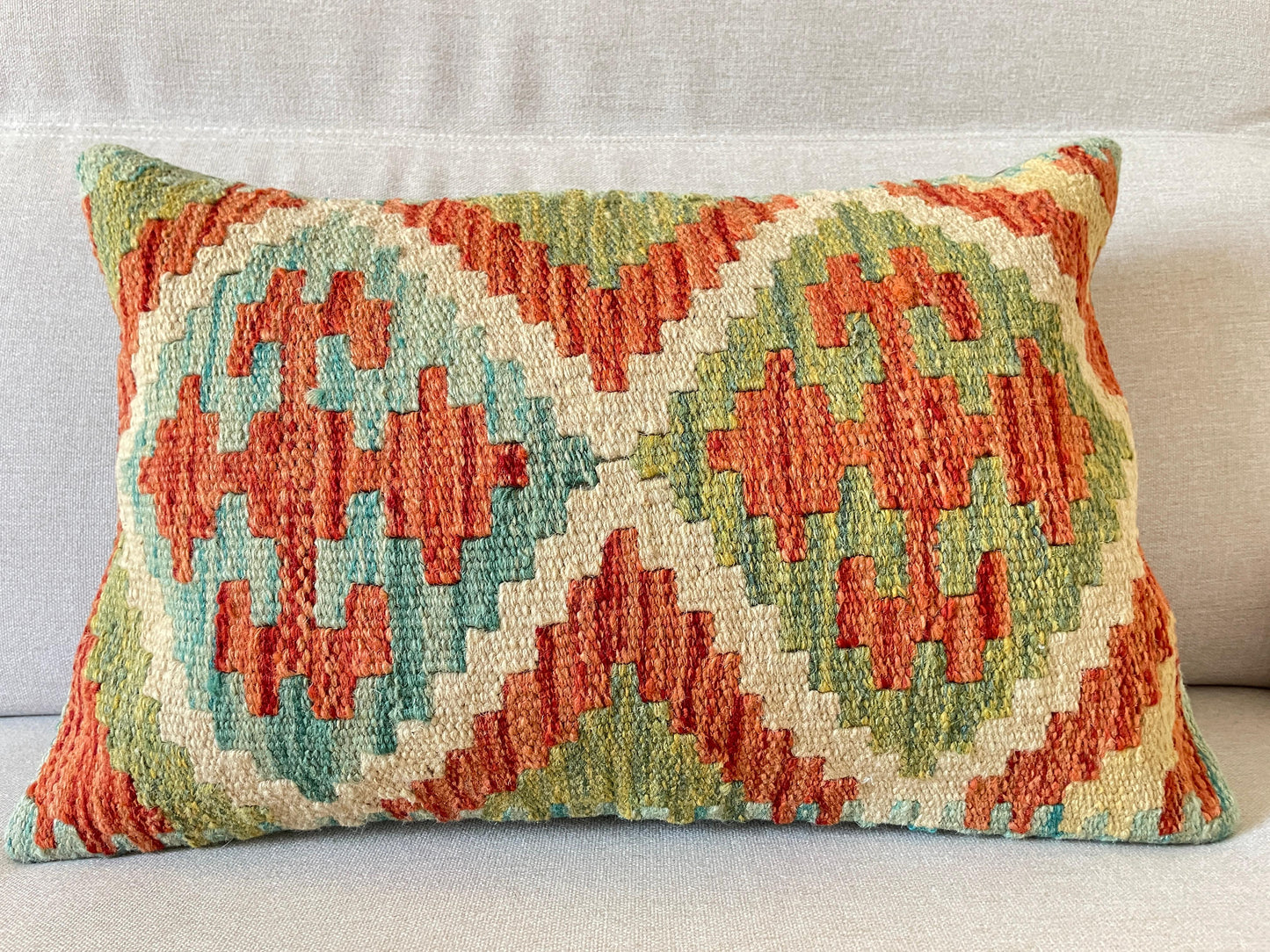 Hand woven Kilim cushion cover (60x40cm)