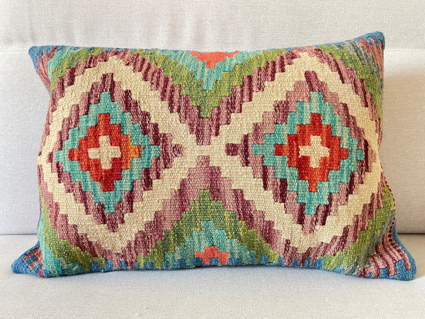 Hand woven Kilim cushion cover (60x40cm)