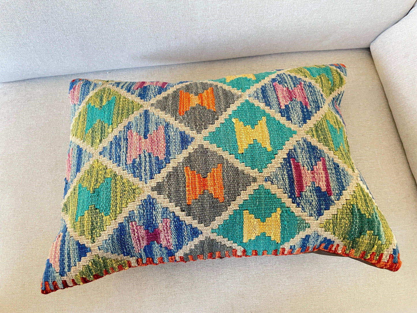 Hand woven Kilim cushion cover (60x40cm)