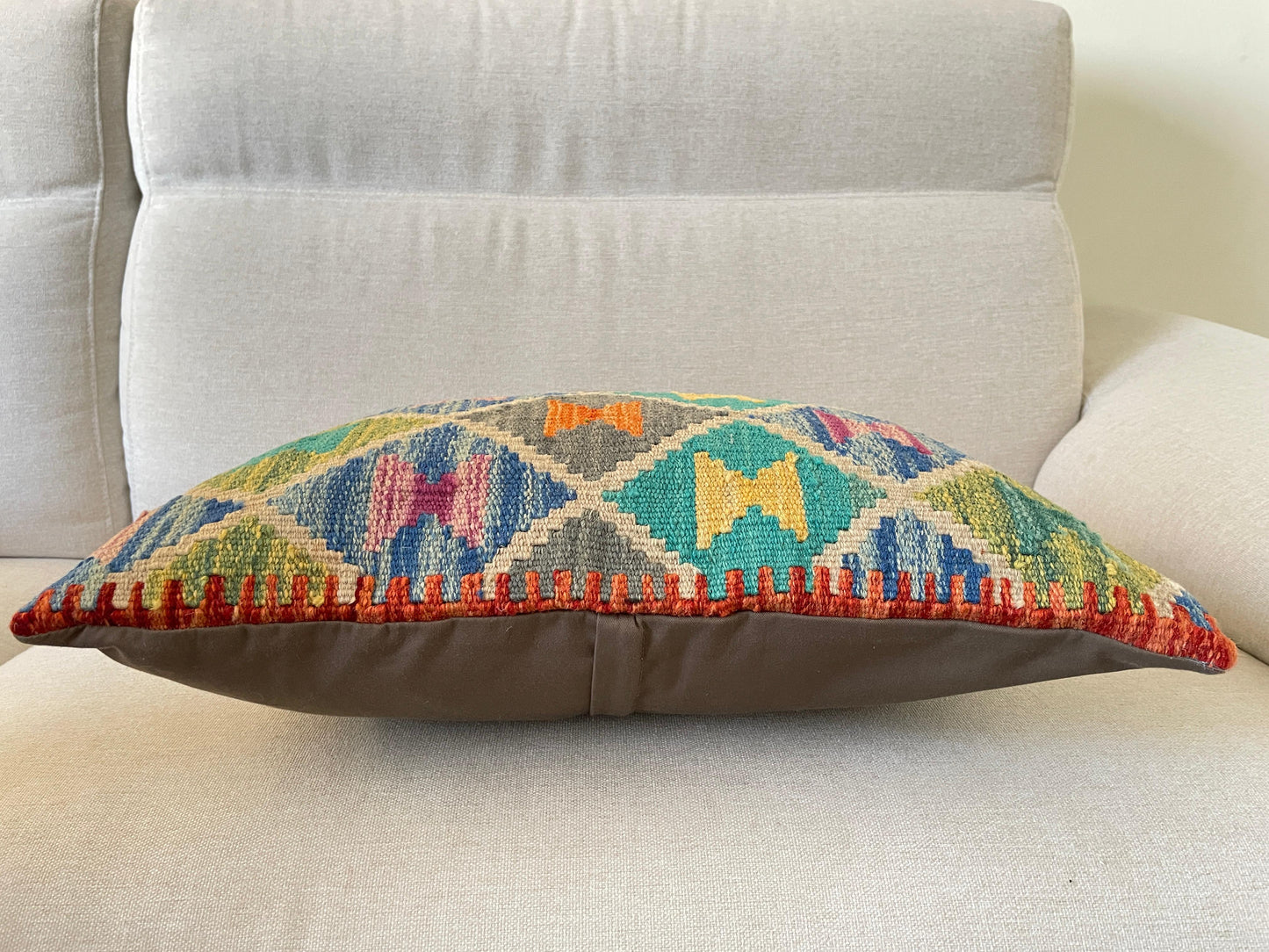 Hand woven Kilim cushion cover (60x40cm)
