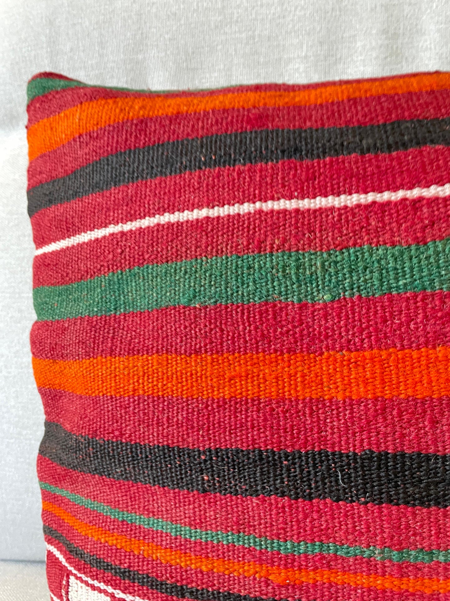 Hand woven Kilim cushion cover (60x40cm)