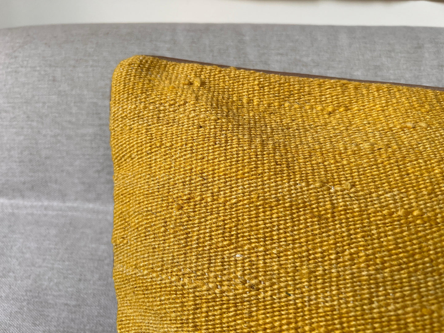Hand woven Kilim cushion cover (50x50cm).